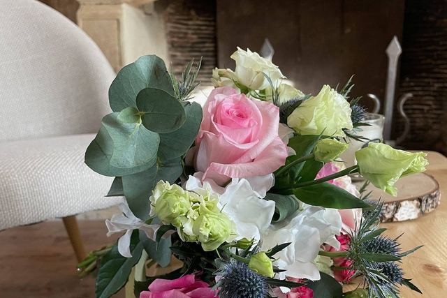 Bouquet de mariée rose et eucalyptus