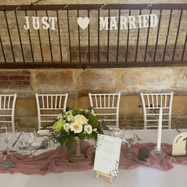Table d'honneur — Just married