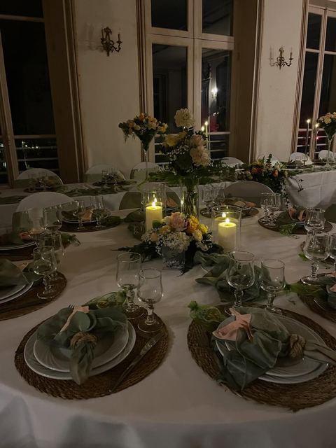 Table de réception aux chandelles
